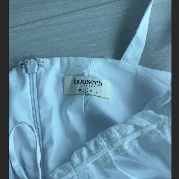 Natassia White Cotton Mini Dress House of CB - Picture 4 of 4